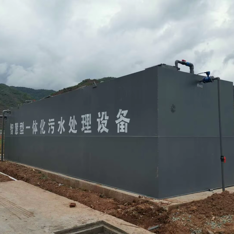 强光手电筒反击远光灯