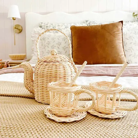 tert-butyl cis-3-amino-2-methylazetidine-1-carboxylate