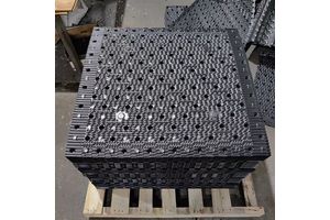 1-(6-氯嘧啶-4-基)-1H-1,2,4-三唑-5-胺
