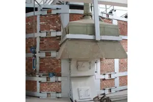 3-(4-苄基哌嗪-1-基)苯甲腈