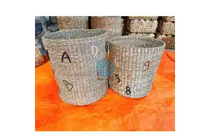 tert-Butyl(4-fluoro-3-(4,4,5,5-tetramethyl-1,3,2-dioxaborolan-2-yl)phenoxy)dimethylsilane
